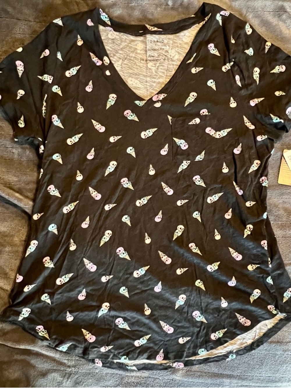 NWT Torrid Black V-Neck Tee with Pastel Ice Cream Skull Print